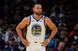 竞彩足球-勇士更衣室炸锅，格林威胁新秀被怼，旧将回忆拳击往事