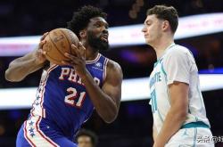 竞猜-76人队乔尔·恩比德上半场强势反(fǎn)擊(jī)，平息了外界的批评