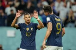 体育彩票-皇马内讧升级！姆巴佩来袭，谁将离开酋长球队？