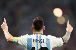 竞猜-C罗前队友高度评价梅西：他是无可争议的历史第一，C罗位列第二