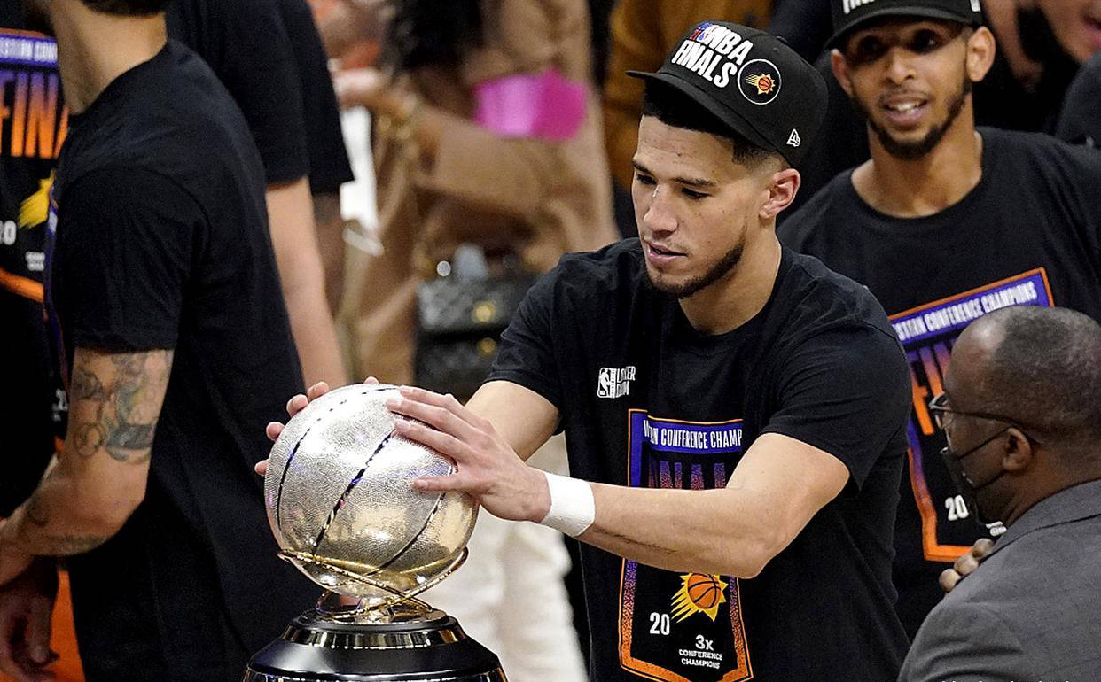 为何太阳愿意顶薪续约布克?