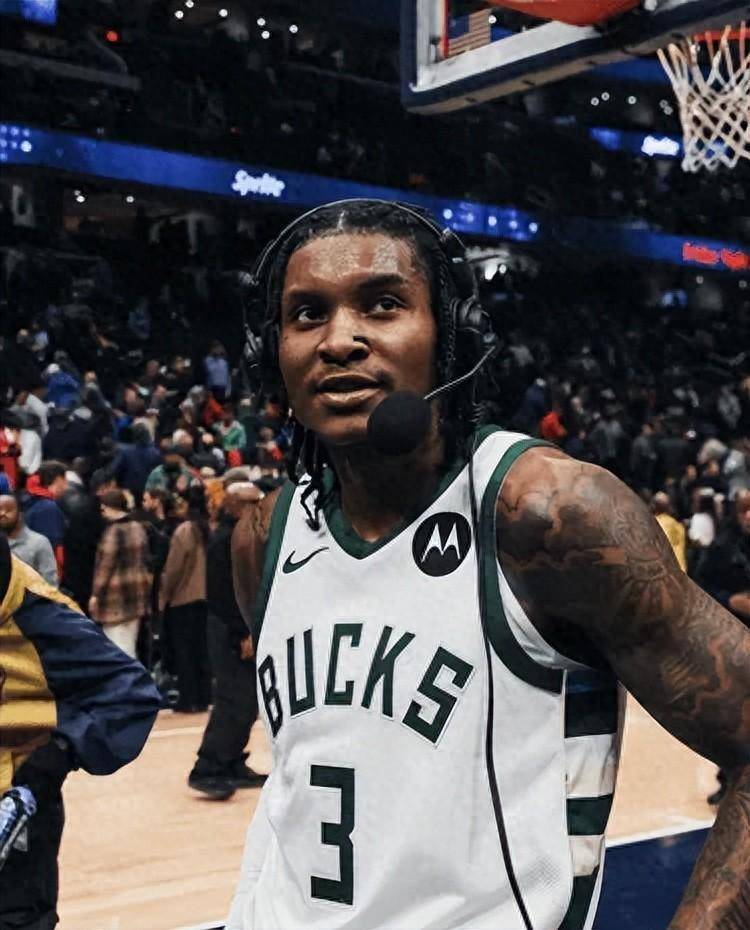 就这个扣篮太爽！雄鹿官媒晒凯文-波特本赛季扣篮集锦