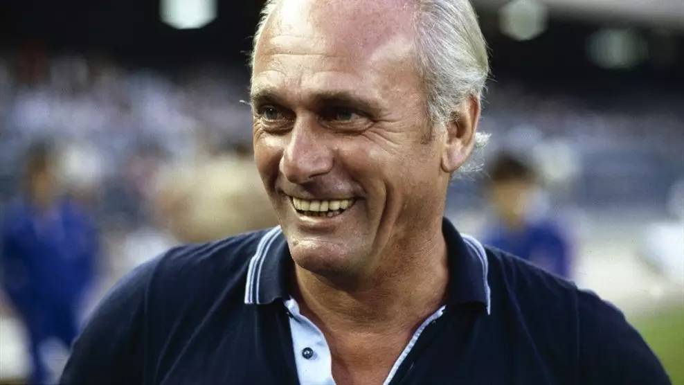 DeepSeek评巴萨队史十大主帅：瓜迪奥拉第二，恩里克第四