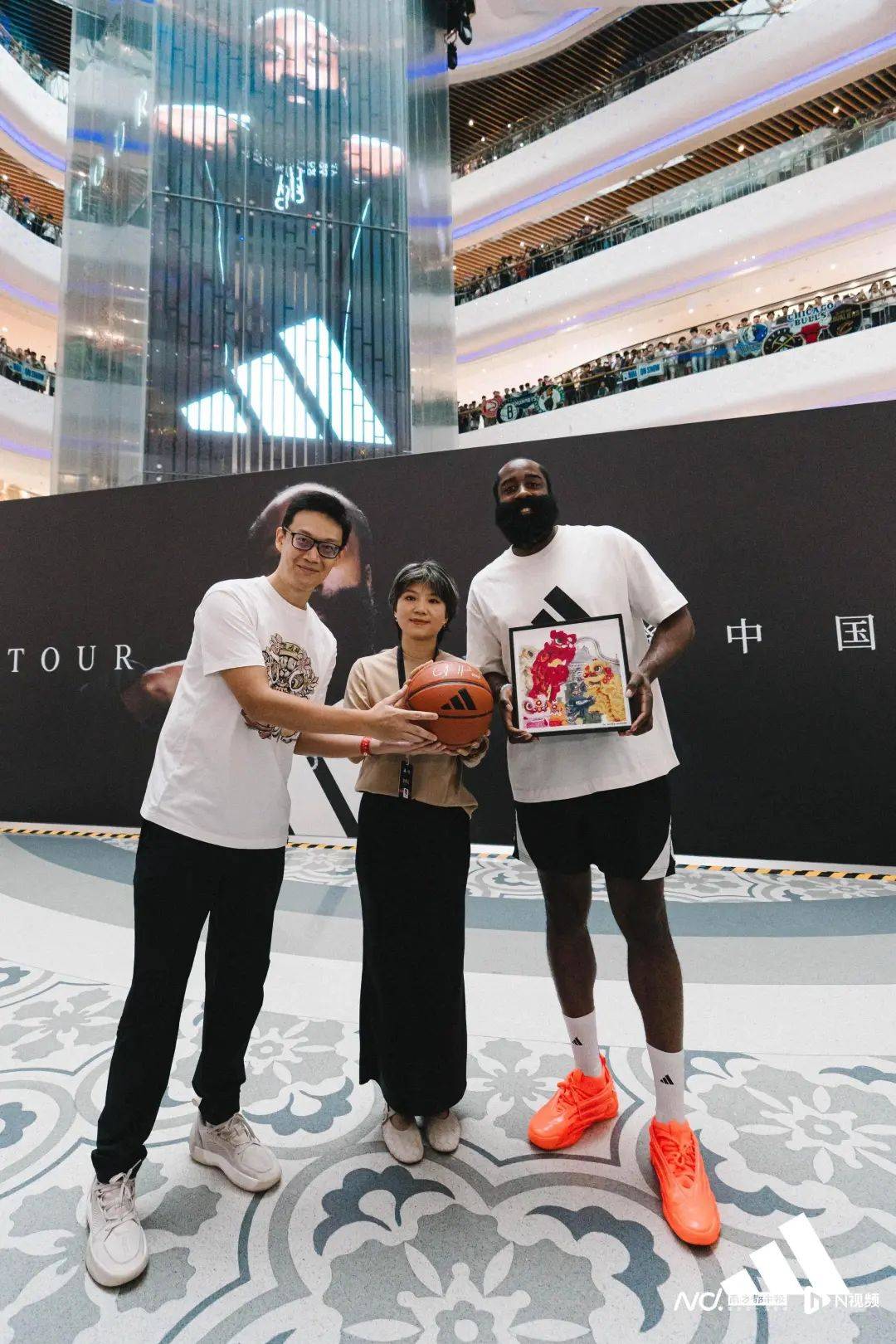 NBA球星哈登，首次到访佛山