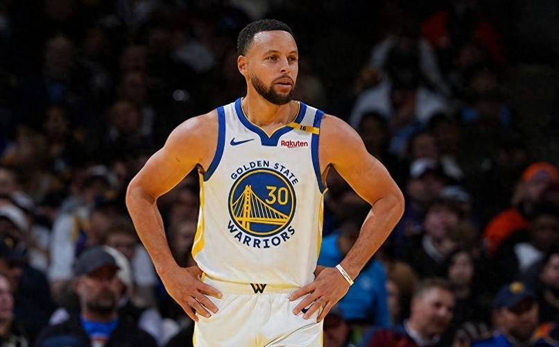 勇士更衣室炸锅,格林威胁新秀被怼,旧将回忆拳击往事