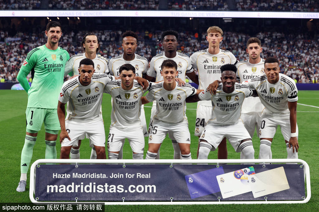 VAR助力法国逆转冰岛：姆巴佩再创历史