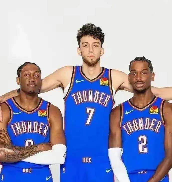 25个选秀权！雷霆队年轻化转型，三新星潜力足或成未来王朝？