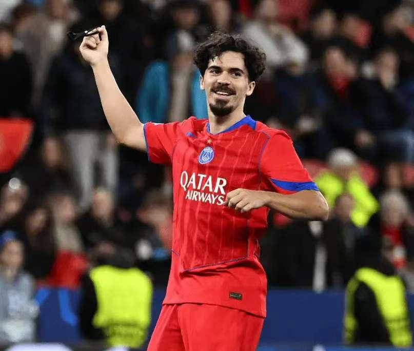 大巴黎欧冠大胜，展现霸主风范