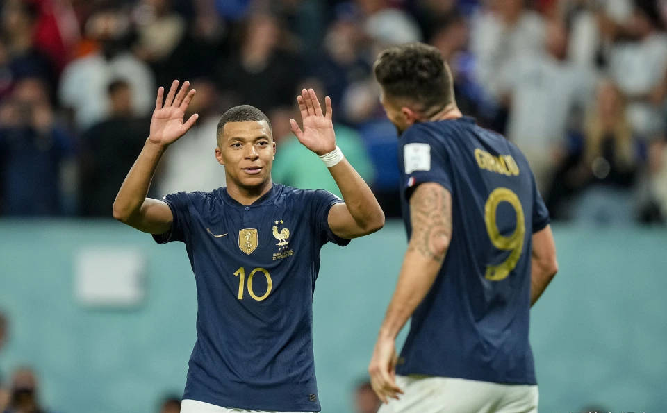 皇马转会风波：捧姆巴佩，谁将成为牺牲品？