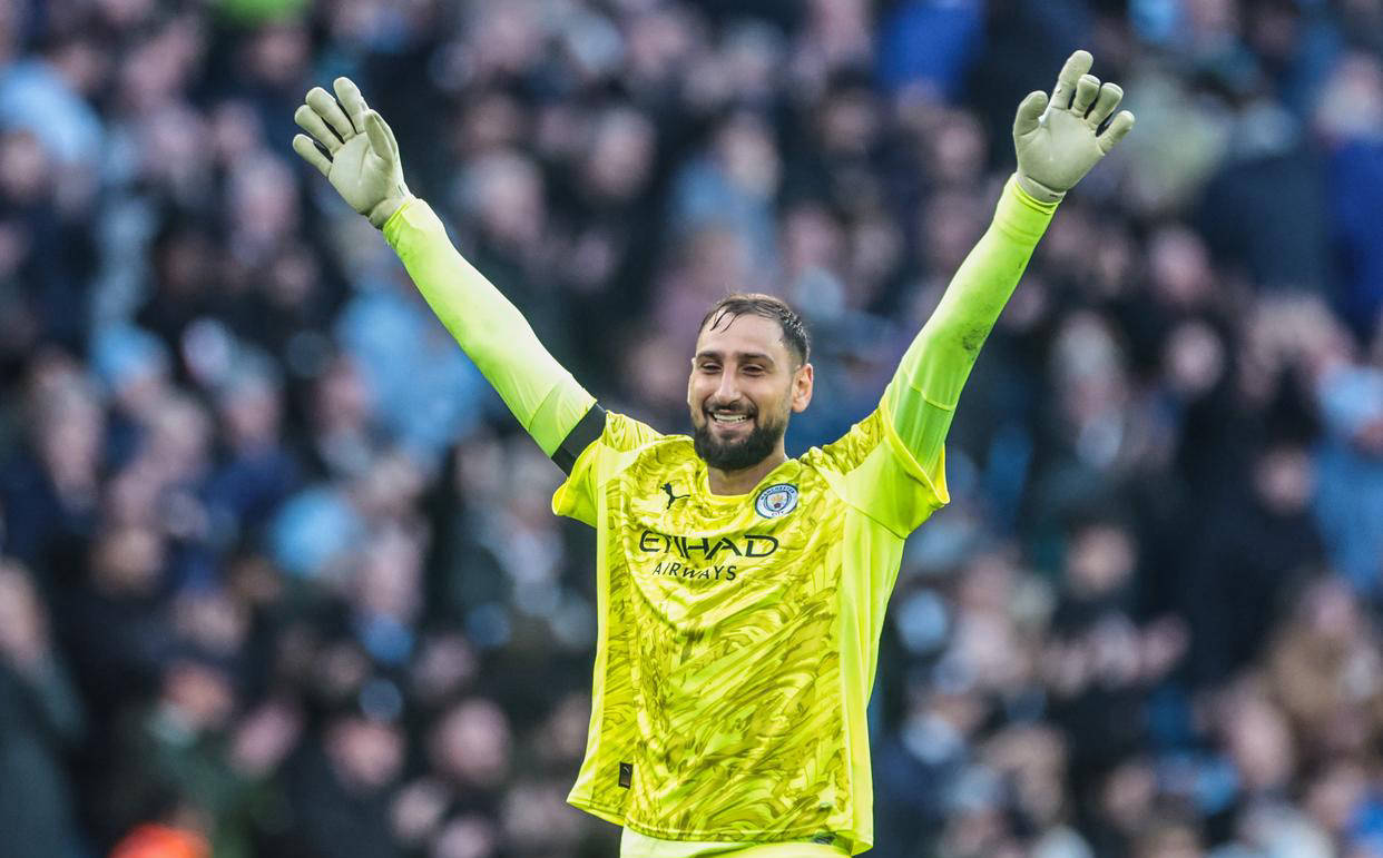 曼联击败后,曼城门将多纳鲁马表现抢眼