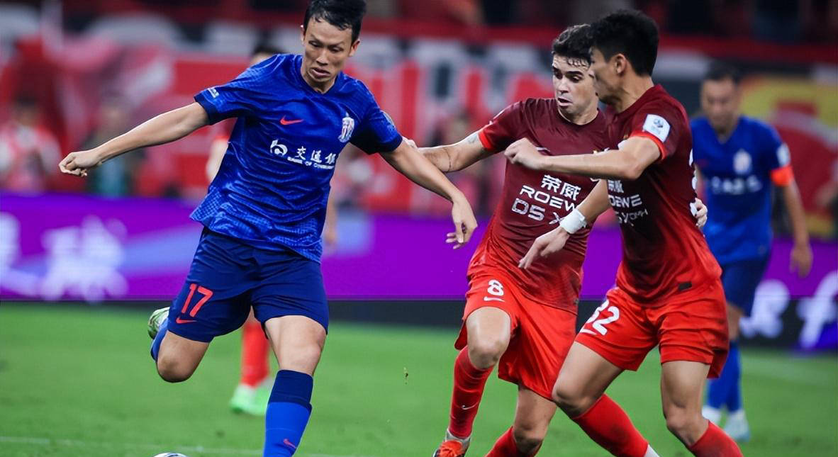 中超末轮形势分析：海港卫冕概率超九成，申花逆袭艰难，保级战白热化