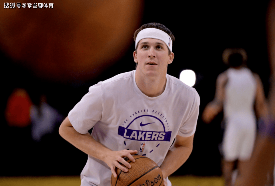 惊！湖人主将“挂彩”！接下来的赛程难打咯！