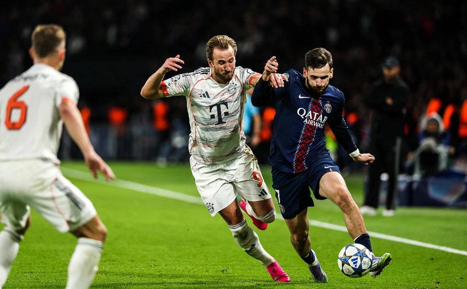 皇马内讧升级!姆巴佩来袭,谁将离开酋长球队?