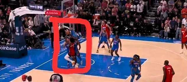 裁判集体失明？NBA揭幕战裁判报告出炉，杜兰特差点成火箭罪人