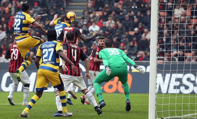 球员对决主导的意甲排名逆袭战